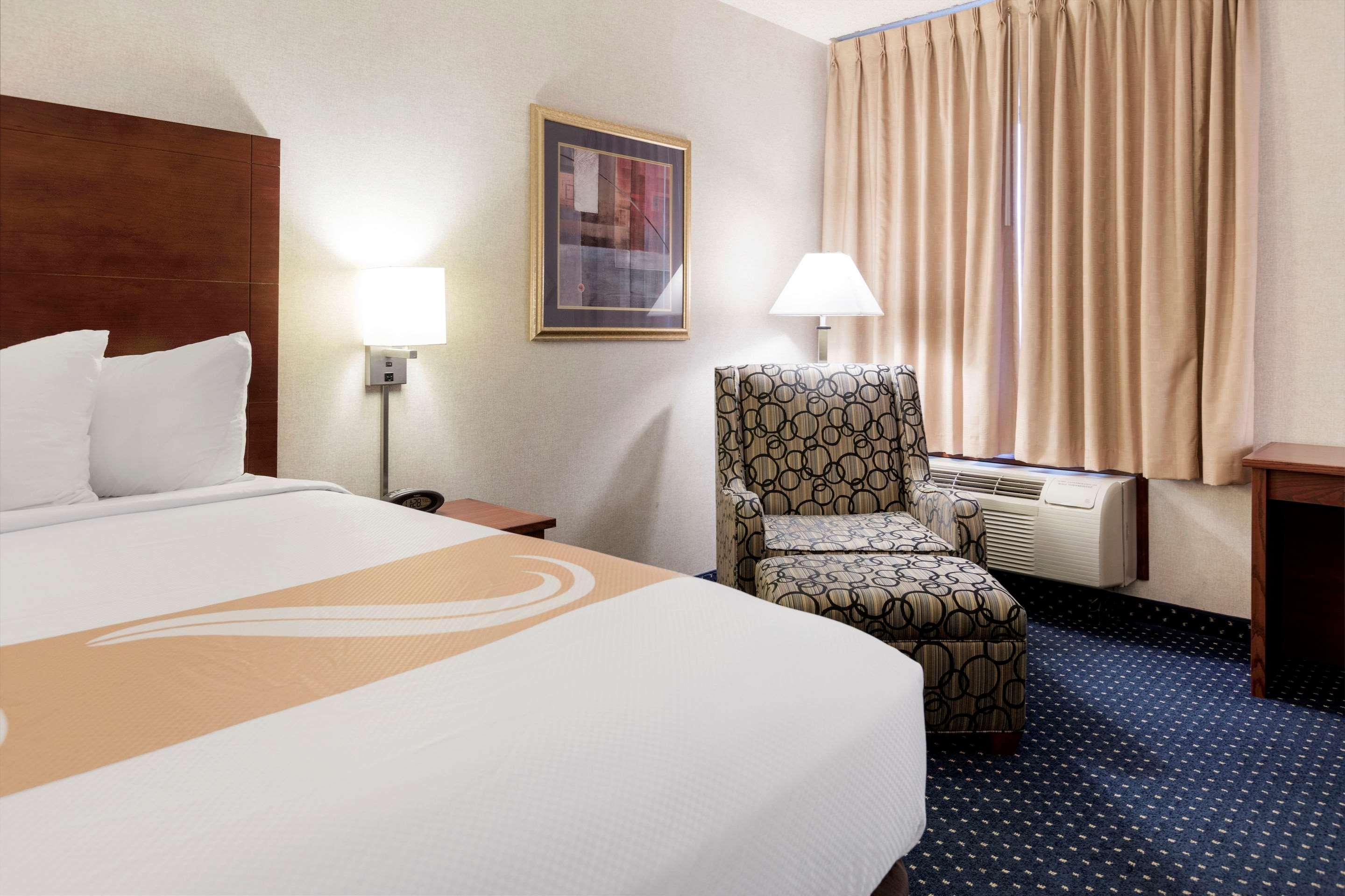 Quality Inn Auburn Hills - Detroit North Esterno foto